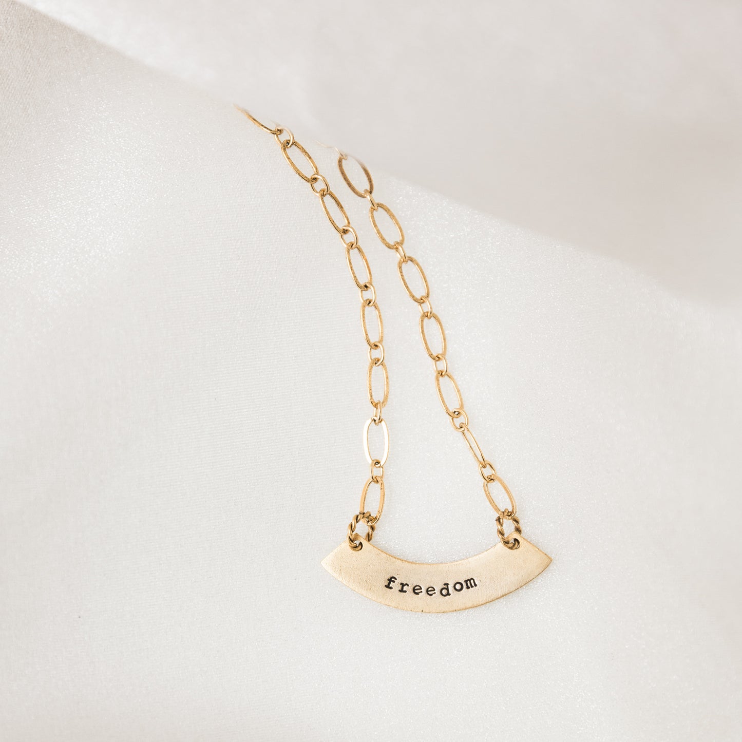 Load image into Gallery viewer, Heaven Inspired Anna Necklace - Gold
