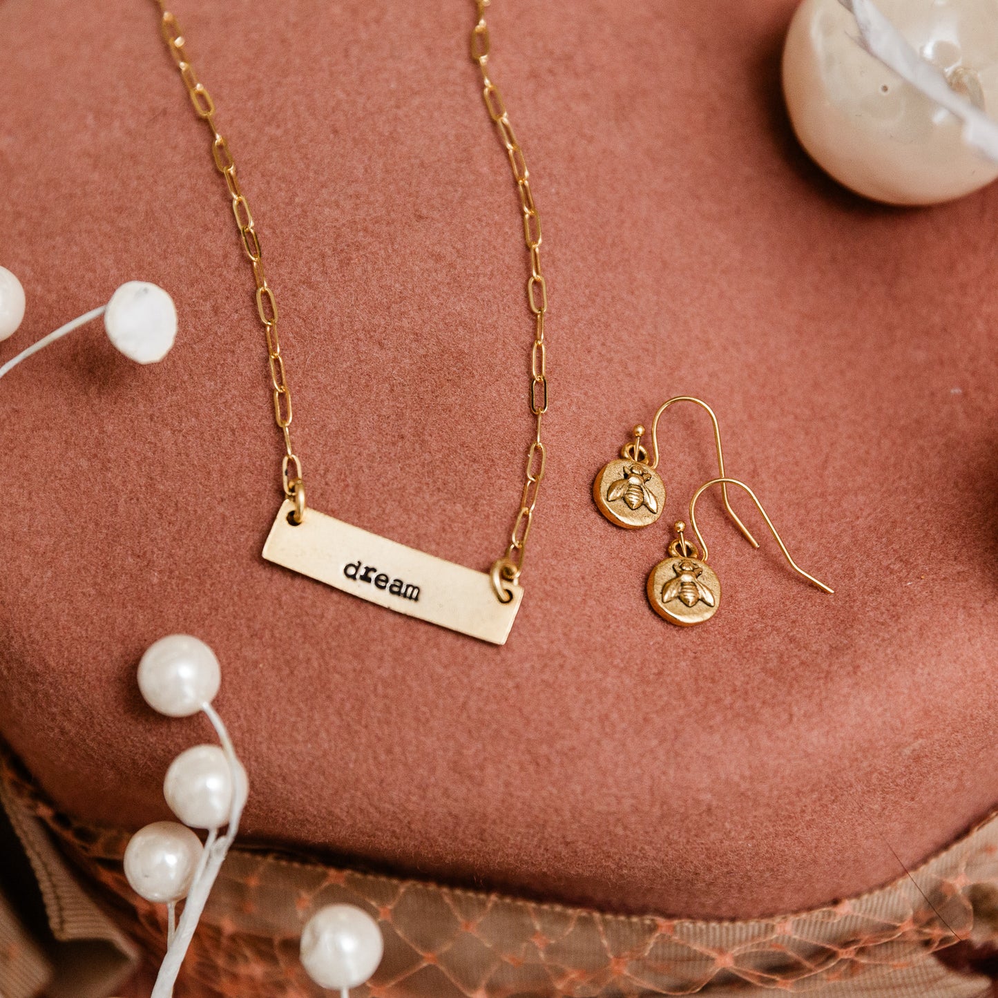 April “God Dreams“ Necklace & Earrings